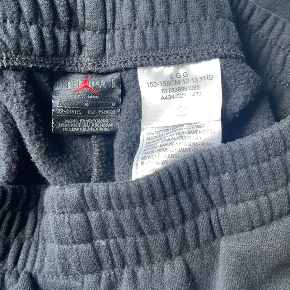 Boys Nike Jordan Sweatpants joggers - Picture 3 of 3